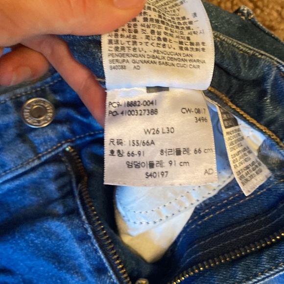 Levi’s 721 High Rise Skinny Jeans - Picture 4 of 4